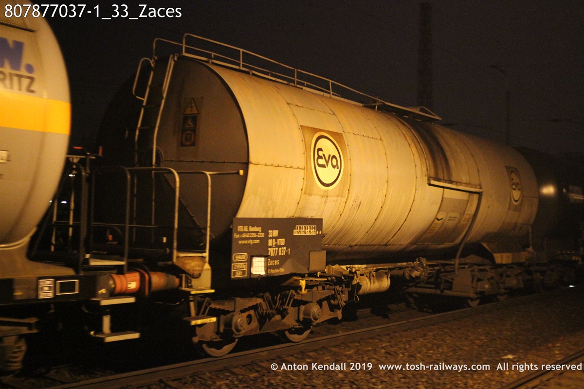 807877037-1_33_Zaces.JPG